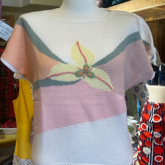 1980s Crochet Top - Picture 4 of 12